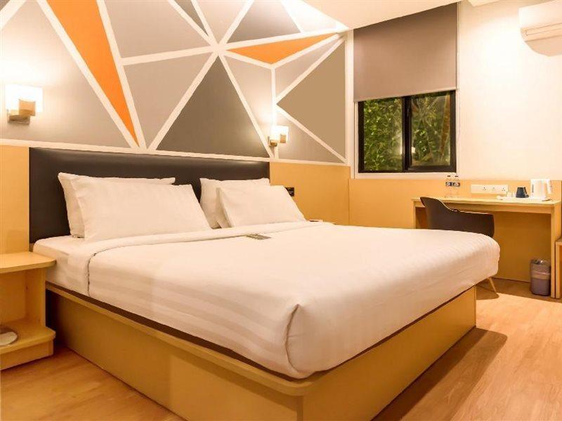 Juno Jatinegara Jakarta Exterior foto